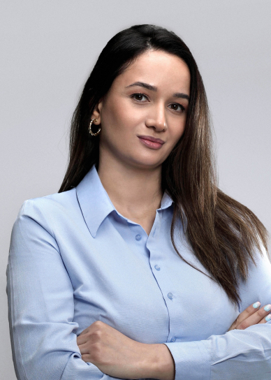 A headshot of Tamar Kodua, Repair Specialist at Zina Flight.